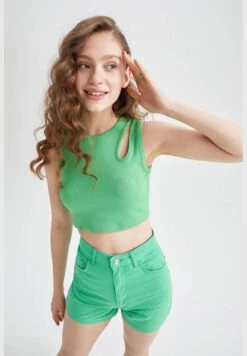 Distressed High Waist Jeggings