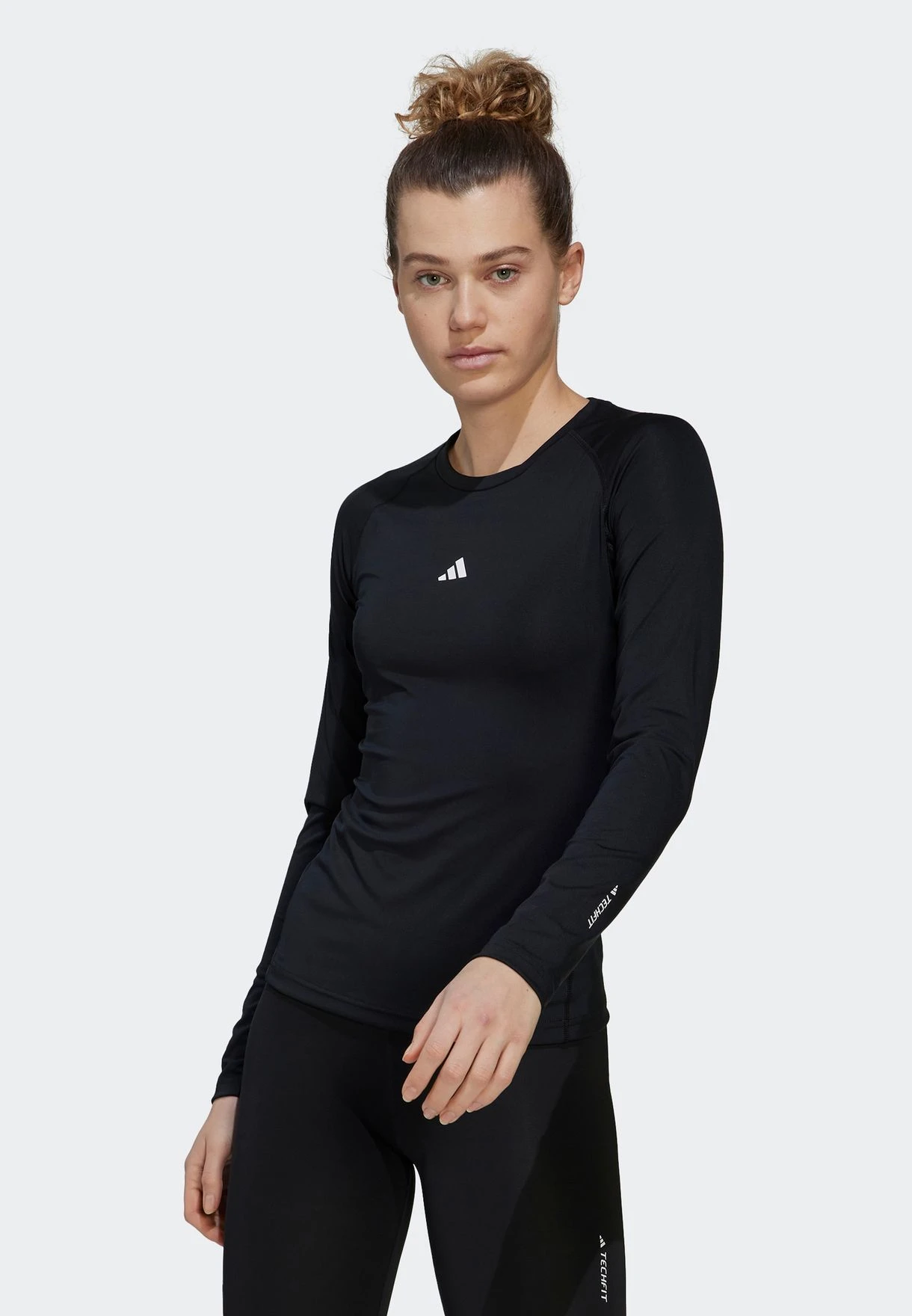 ADIDAS Train Logo Tank 1 ADIDAS Train Logo Tank