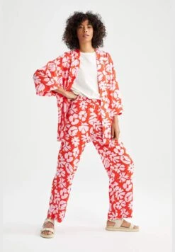 Trendyol Sweetheart Neck Body