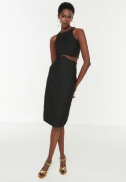 Trendyol Halter Neck Crop Top & Skirt Set