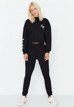 Trendyol Printed Crop Top & Pants Set