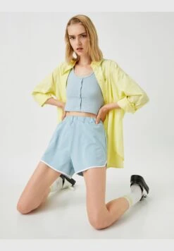 Trendyol Strappy Cut Out Detail Top