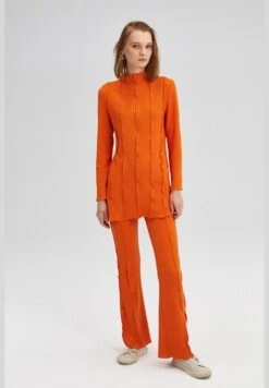 Trendyol Knitted Crop Top