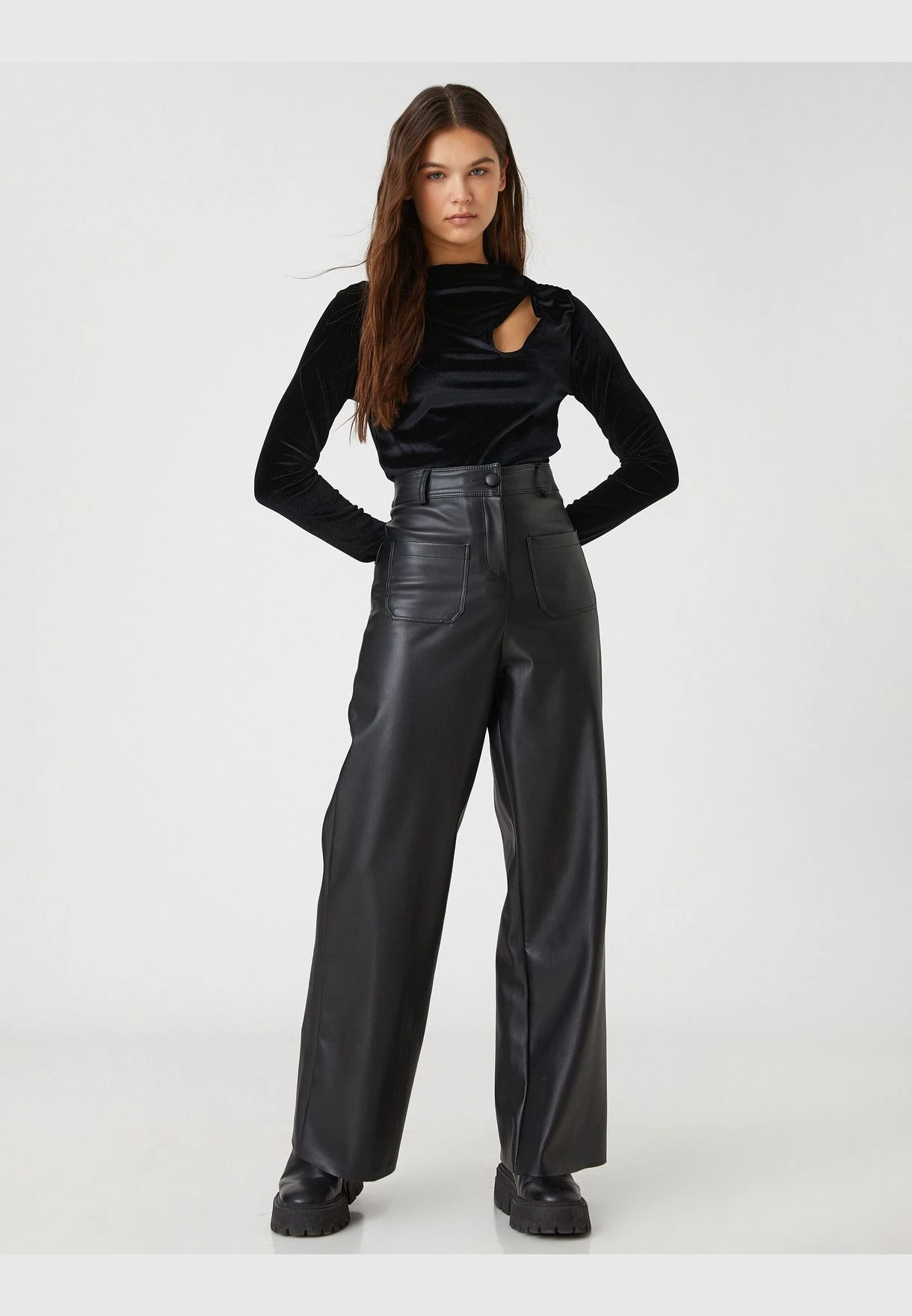 Koton Velvet T-Shirt Long Sleeve Pocket Detail High Neck 2 Koton Velvet T-Shirt Long Sleeve Pocket Detail High Neck - Image 2