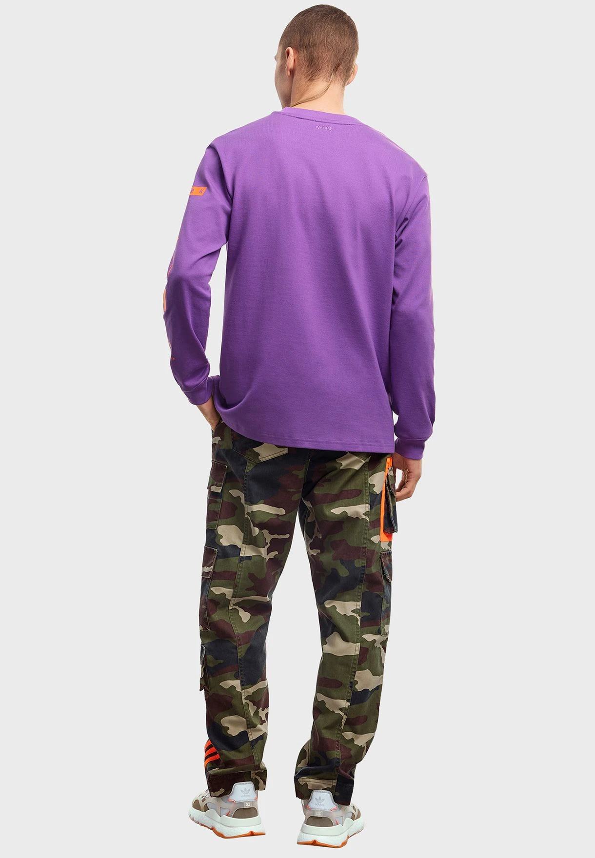 ADIDAS Ivy Park Graphic T-Shirt 2 ADIDAS Ivy Park Graphic T-Shirt - Image 2