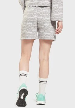 Button Detail Floral Printed Top -Minique Fashion Store 2 zoom desktop 660