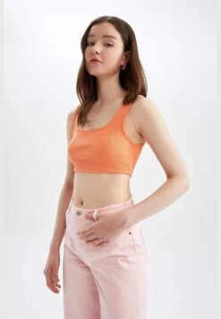 Plunge Neck Ruffle Detail Dress -Minique Fashion Store 3 zoom desktop 1182