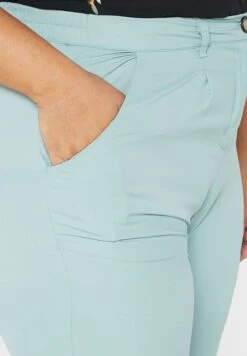 Balloon Sleeve Crop Top -Minique Fashion Store 3 zoom desktop 162