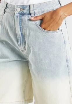 Trendyol Halter Neck Cut Out Detail Top -Minique Fashion Store 3 zoom desktop 554