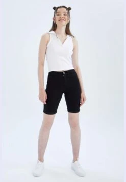 DeFacto Basic Crop Jean Shorts 11 DeFacto Basic Crop Jean Shorts -Minique Fashion Store 3 zoom desktop 829