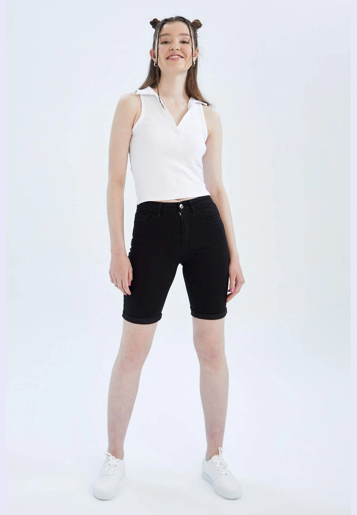 DeFacto Basic Crop Jean Shorts 3 DeFacto Basic Crop Jean Shorts - Image 3