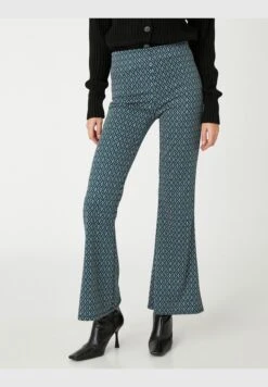 COTTON ON Corset Crop Top 6 COTTON ON Corset Crop Top -Minique Fashion Store 3 zoom desktop 87