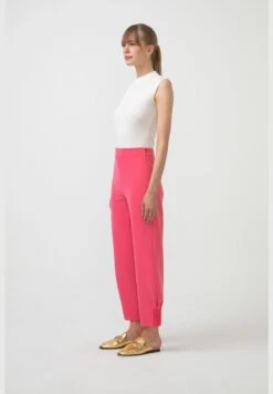 BRAVE SOUL Broderie Anglaise Top -Minique Fashion Store 4 zoom desktop 10