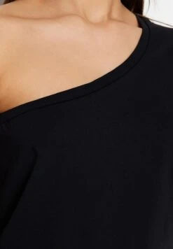 Strappy Tie Detail Dress -Minique Fashion Store 4 zoom desktop 1039