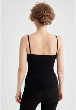 Tie Detail Crop Top & Shorts Set -Minique Fashion Store 4 zoom desktop 1090