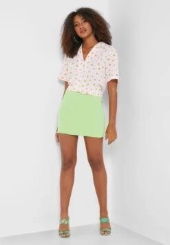 Monki High Waist Skirts -Minique Fashion Store 4 zoom desktop 1311