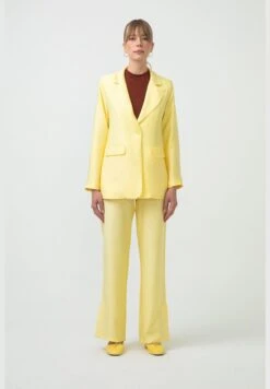 Knitted Crop Top -Minique Fashion Store 4 zoom desktop 137