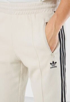 Adidas Originals 3 Stripe Sweatpants -Minique Fashion Store 4 zoom desktop 151