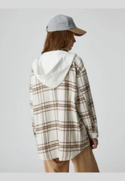 Koton Pocket Detail Oversized Hooded Shirt -Minique Fashion Store 4 zoom desktop 1810