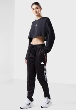 ADIDAS Logo Sweatpants -Minique Fashion Store 4 zoom desktop 308