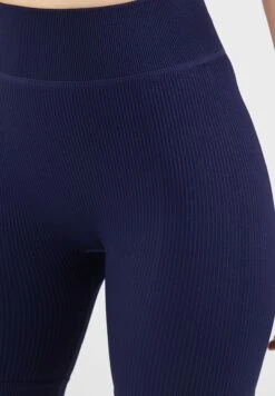 Mid Rise Athletic Shorts -Minique Fashion Store 4 zoom desktop 463