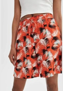 DeFacto Woman Woven Short -Minique Fashion Store 4 zoom desktop 464