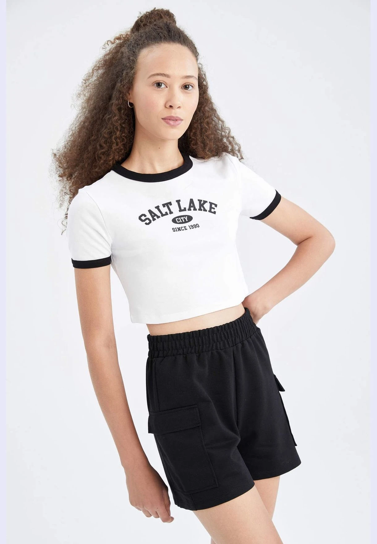 Balloon Sleeve Round Neck Top 4 Balloon Sleeve Round Neck Top - Image 4