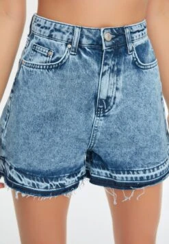 Trendyol Ripped Hem Denim Shorts -Minique Fashion Store 4 zoom desktop 497