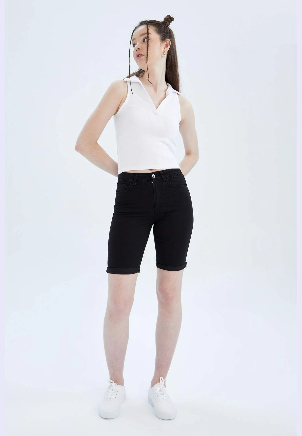 DeFacto Basic Crop Jean Shorts 4 DeFacto Basic Crop Jean Shorts - Image 4