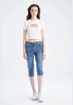 DeFacto Woman Capri Denim Capri 11 DeFacto Woman Capri Denim Capri -Minique Fashion Store 4 zoom desktop 825