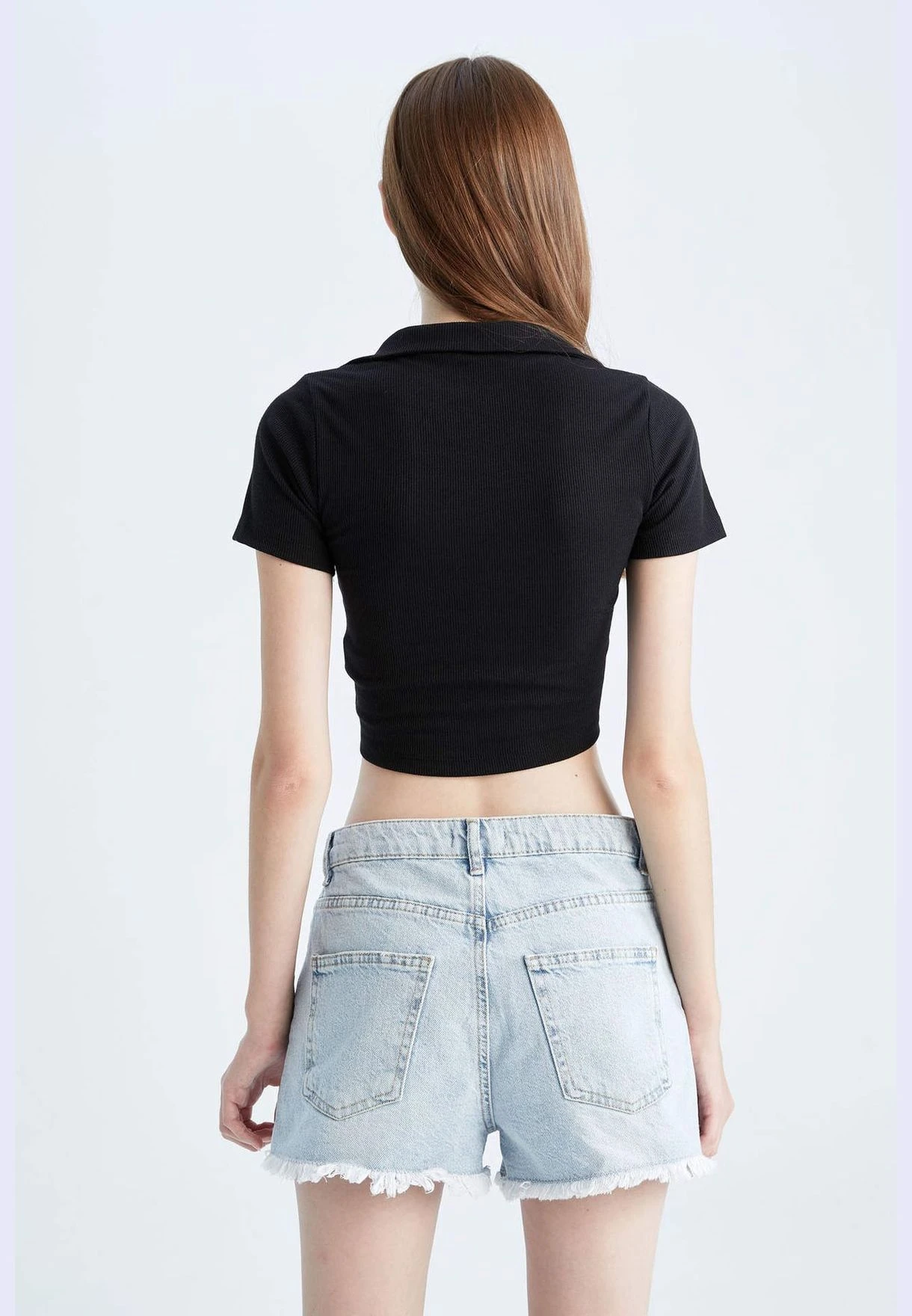 DeFacto Woman Knitted Short Sleeve T-Shirt 4 DeFacto Woman Knitted Short Sleeve T-Shirt - Image 4