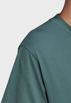 Adidas Originals Twill Pocket T-Shirt 8 Adidas Originals Twill Pocket T-Shirt -Minique Fashion Store 4 zoom desktop 961