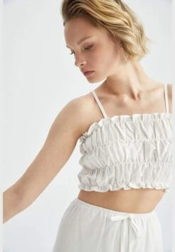 DeFacto Woman Cropped Fit Strapless Woven Top Sleeveless Blouse -Minique Fashion Store 5 zoom desktop 1021