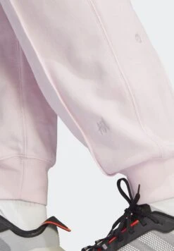ADIDAS Brand Love Sweatpants 9 ADIDAS Brand Love Sweatpants -Minique Fashion Store 5 zoom desktop 190