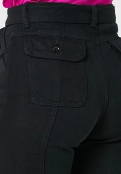 Side Pocket Cargo Pants -Minique Fashion Store 5 zoom desktop 5