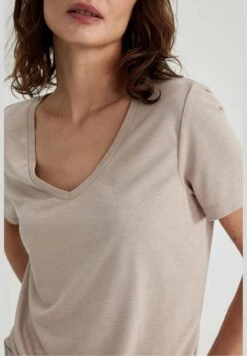 DeFacto Regular Fit V Neck Short Sleeve T-Shirt 13 DeFacto Regular Fit V Neck Short Sleeve T-Shirt -Minique Fashion Store 5 zoom desktop 544