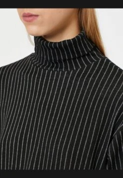 Koton Turtle Neck T-Shirt -Minique Fashion Store 5 zoom desktop 738