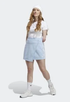 Adidas Originals Adicolor 3 Stripe Classics Skirt 9 Adidas Originals Adicolor 3 Stripe Classics Skirt -Minique Fashion Store 5 zoom desktop 869