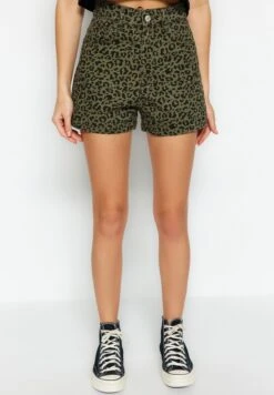 Trendyol Printed Denim Shorts -Minique Fashion Store 6 zoom desktop 208