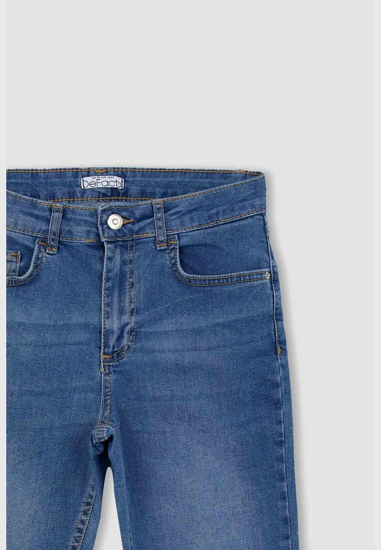 DeFacto Woman Capri Denim Capri 7 DeFacto Woman Capri Denim Capri - Image 7