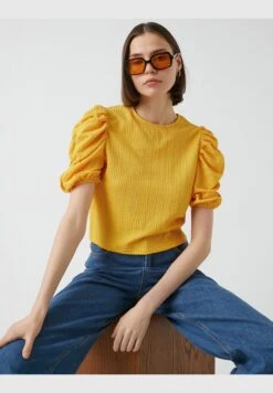 Koton Shirred Puff Sleeve T-Shirt -Minique Fashion Store 7 zoom desktop 137