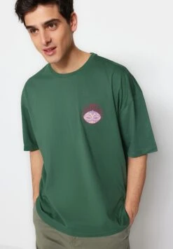 Trendyol Graphic Crew Neck T-Shirt -Minique Fashion Store 8 zoom desktop 127